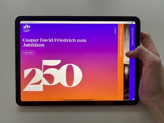 cdf_webportal_startseite_auf_dem_tablet_i.jpg