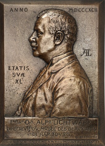 Alphonse Eugène Lechevrel (1848–1924) Bildnis Alfred Lichtwark (1852–1914), 1892 Medaille: Bronze, 150 x 117 mm, 293,80 g © Hamburger Kunsthalle Foto: B. Seifert / Lübke+Wiedemann / Germany Alphonse Eugène Lechevrel (1848–1924) Bildnis Alfred Lichtwark (1852–1914), 1892 Medaille: Bronze, 150 x 117 mm, 293,80 g © Hamburger Kunsthalle Foto: B. Seifert / Lübke+Wiedemann / Germany