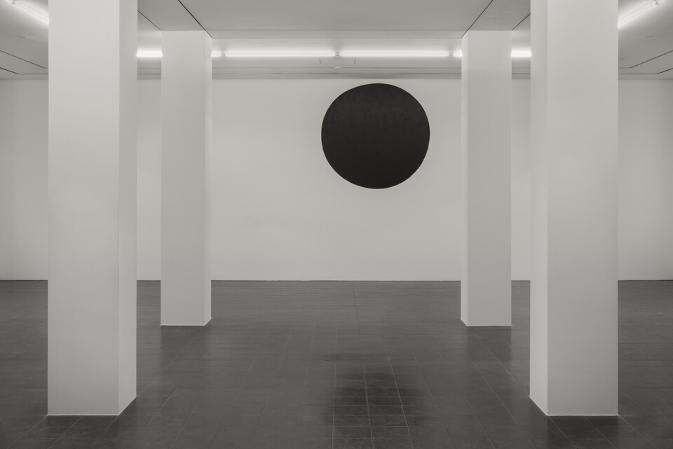 Richard Serra (*1939) Spot On, 1996 Geschmolzene und gespachtelte Ölkreide auf Wand, 174 x 184 cm © VG Bild-Kunst, Bonn 2020 © Hamburger Kunsthalle/bpk Foto: Kay Riechers Richard Serra (*1939) Spot On, 1996 Geschmolzene und gespachtelte Ölkreide auf Wand, 174 x 184 cm © VG Bild-Kunst, Bonn 2020 © Hamburger Kunsthalle/bpk Foto: Kay Riechers