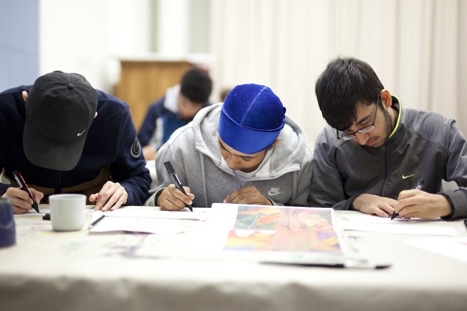 Chatbot zu FEMME FATALE, Kooperation mit der Stadtteilschule am Hafen auf St. Pauli, Fotos: Hamburger Kunsthalle Chatbot zu FEMME FATALE, Kooperation mit der Stadtteilschule am Hafen auf St. Pauli, Fotos: Hamburger Kunsthalle